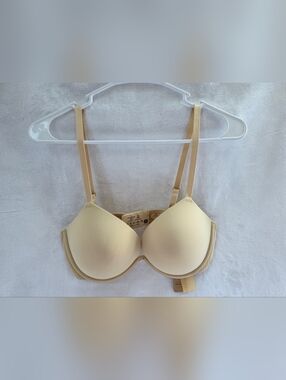 Vanity Fair Sport Moisture Wicking Bra Size 40B Style 71500